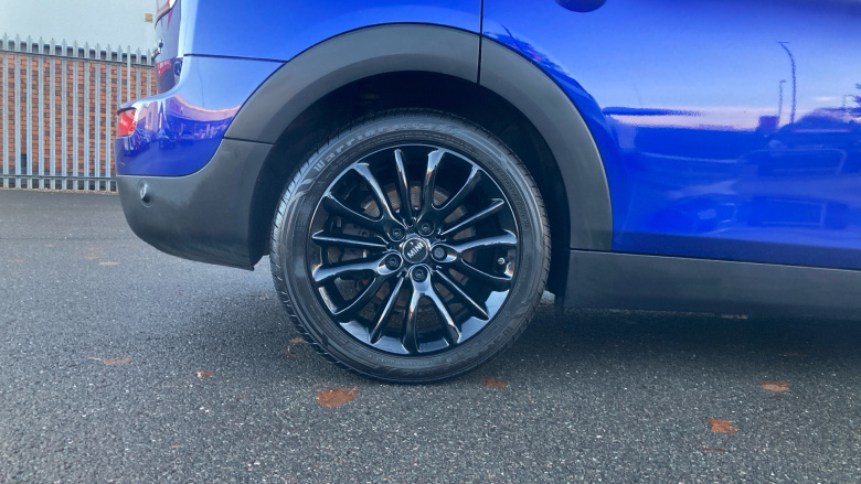 MINI Clubman 1.5 Cooper Classic 6dr Petrol Estate